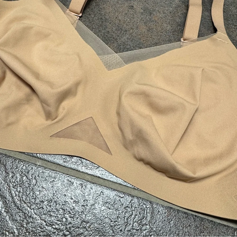 NEW Honeylove CrossOver Bra Sand Tan Large L NWT
